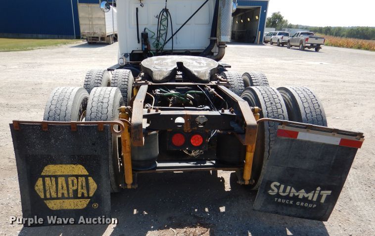 image for item DL3113 1998 Ford Aeromax  semi truck