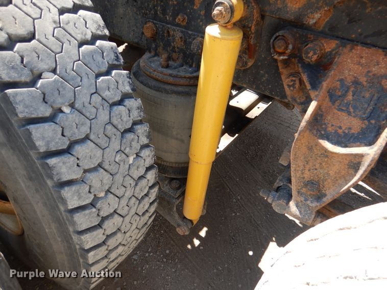 image for item DL3113 1998 Ford Aeromax  semi truck