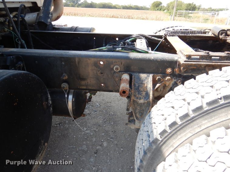 image for item DL3113 1998 Ford Aeromax  semi truck