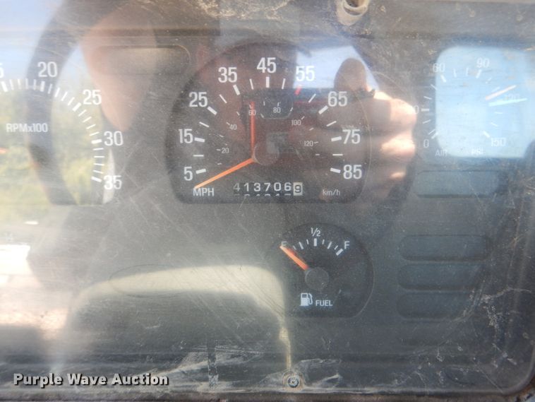 image for item DL3113 1998 Ford Aeromax  semi truck