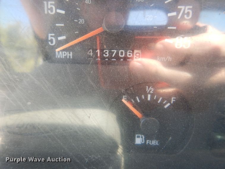 image for item DL3113 1998 Ford Aeromax  semi truck