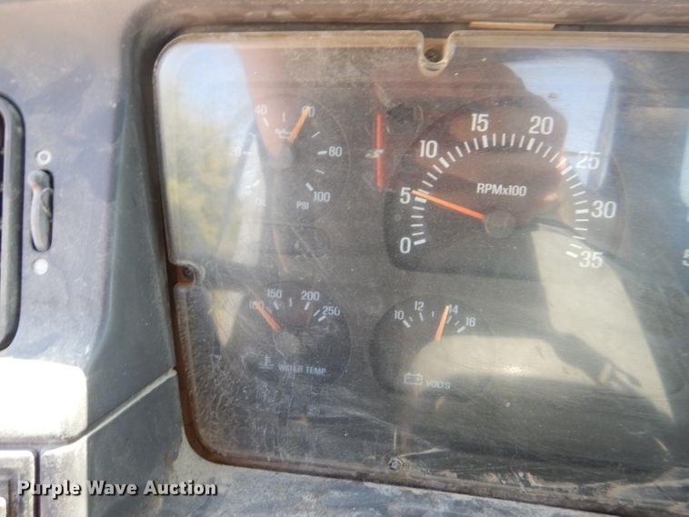 image for item DL3113 1998 Ford Aeromax  semi truck