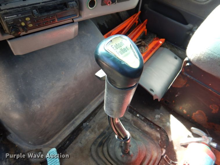 image for item DL3113 1998 Ford Aeromax  semi truck