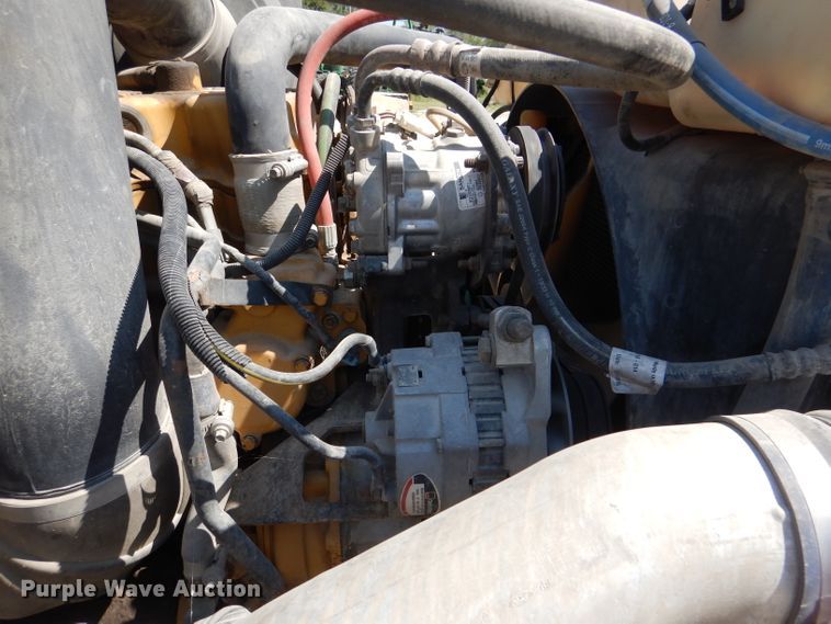 image for item DL3113 1998 Ford Aeromax  semi truck