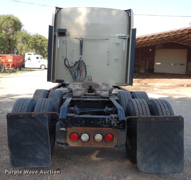 image for item DM5078 2014 Kenworth T660  semi truck