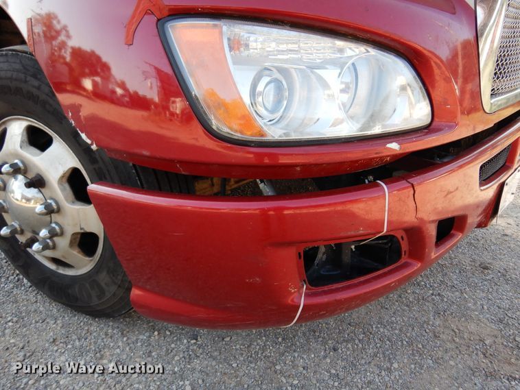 image for item DM5078 2014 Kenworth T660  semi truck