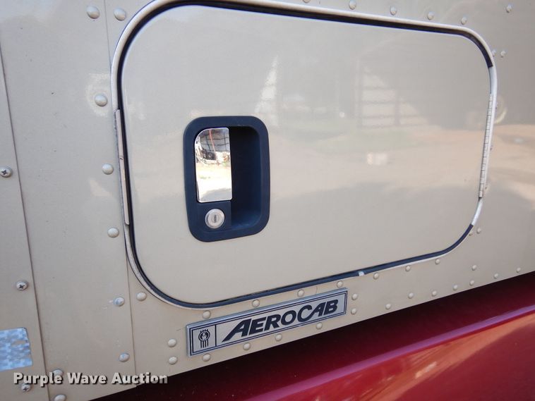 image for item DM5078 2014 Kenworth T660  semi truck