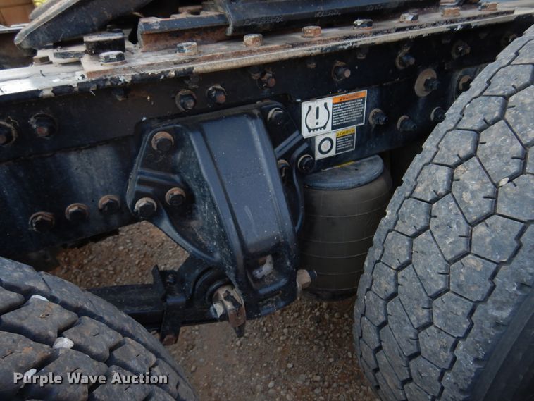 image for item DM5078 2014 Kenworth T660  semi truck