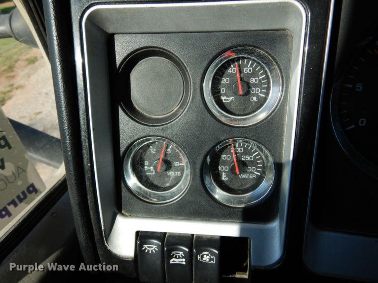 image for item DM5078 2014 Kenworth T660  semi truck