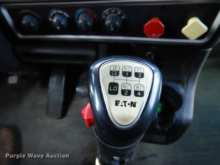 image for item DM5078 2014 Kenworth T660  semi truck