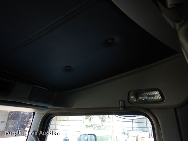 image for item DM5078 2014 Kenworth T660  semi truck