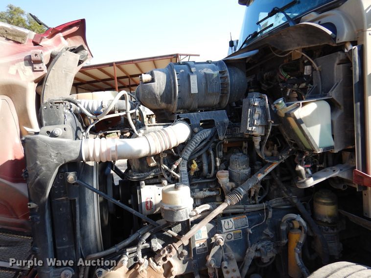 image for item DM5078 2014 Kenworth T660  semi truck