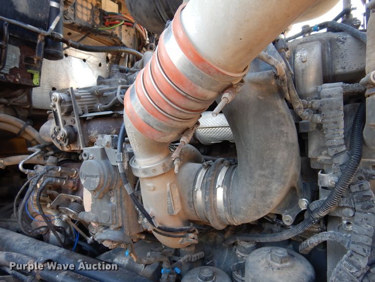 image for item DM5078 2014 Kenworth T660  semi truck