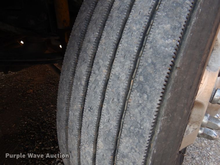 image for item DM5078 2014 Kenworth T660  semi truck