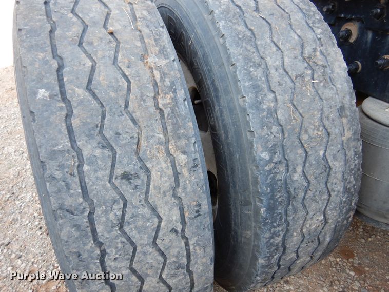 image for item DM5078 2014 Kenworth T660  semi truck