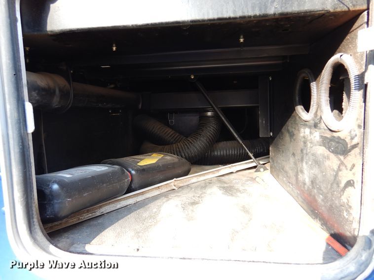 image for item DM5079 2015 Peterbilt 579  semi truck