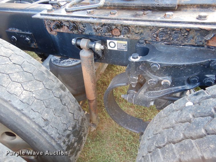 image for item DM5079 2015 Peterbilt 579  semi truck