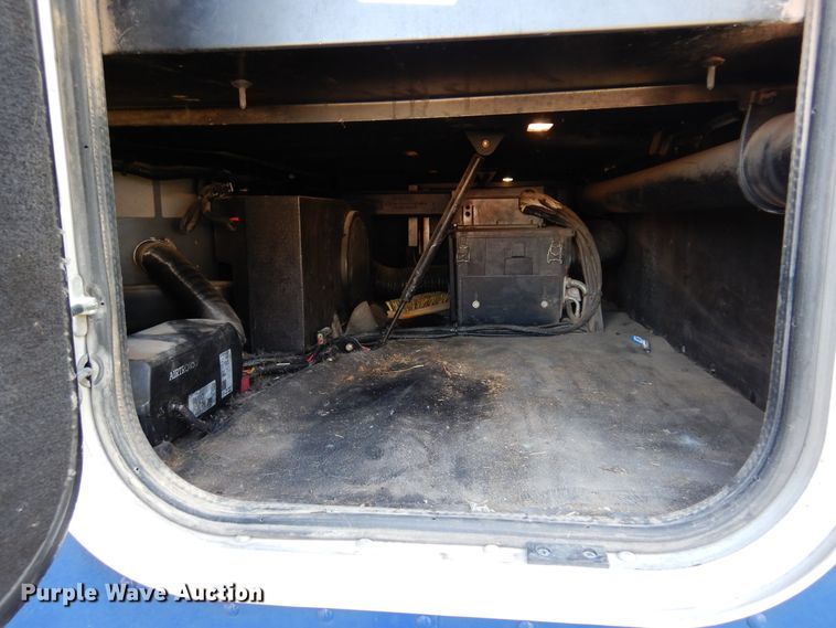 image for item DM5079 2015 Peterbilt 579  semi truck