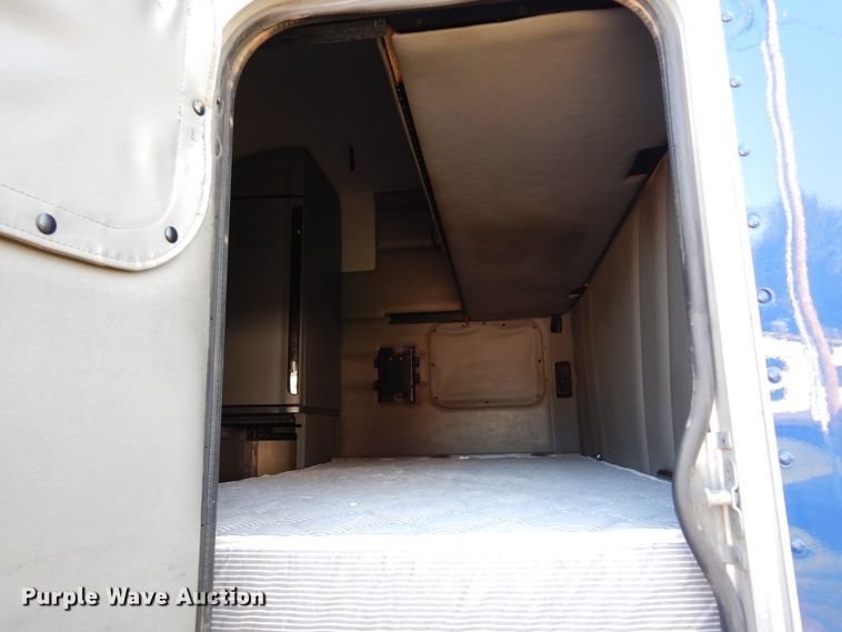 image for item DM5079 2015 Peterbilt 579  semi truck