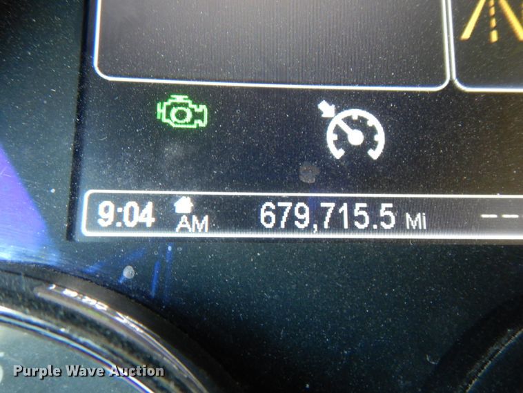 image for item DM5079 2015 Peterbilt 579  semi truck