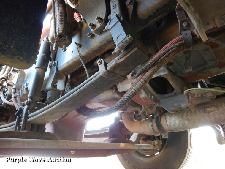 image for item DM5079 2015 Peterbilt 579  semi truck