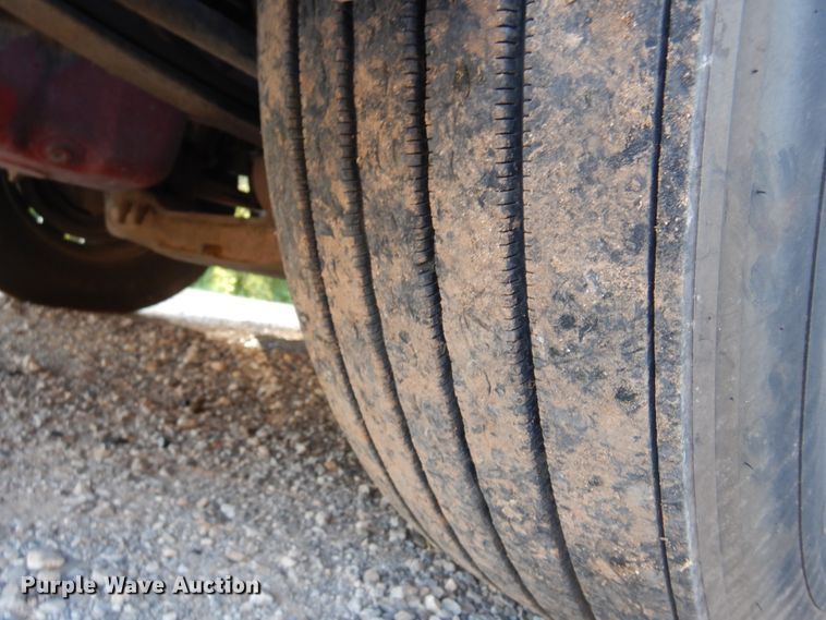 image for item DM5079 2015 Peterbilt 579  semi truck