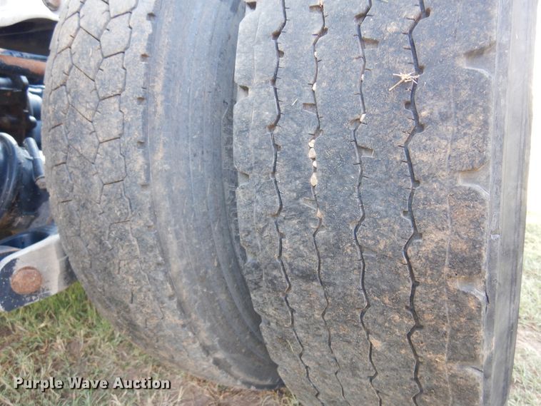 image for item DM5079 2015 Peterbilt 579  semi truck