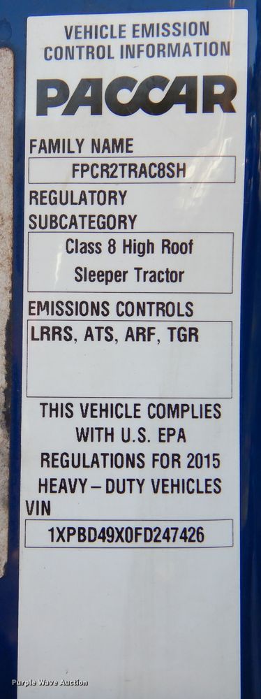 image for item DM5079 2015 Peterbilt 579  semi truck