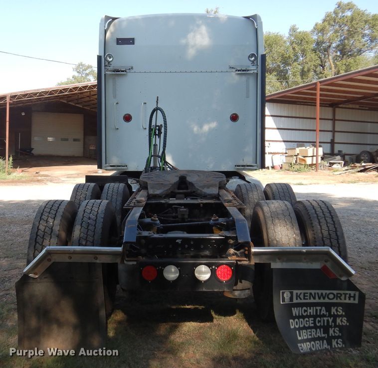 image for item DM5080 2012 Kenworth T660  semi truck