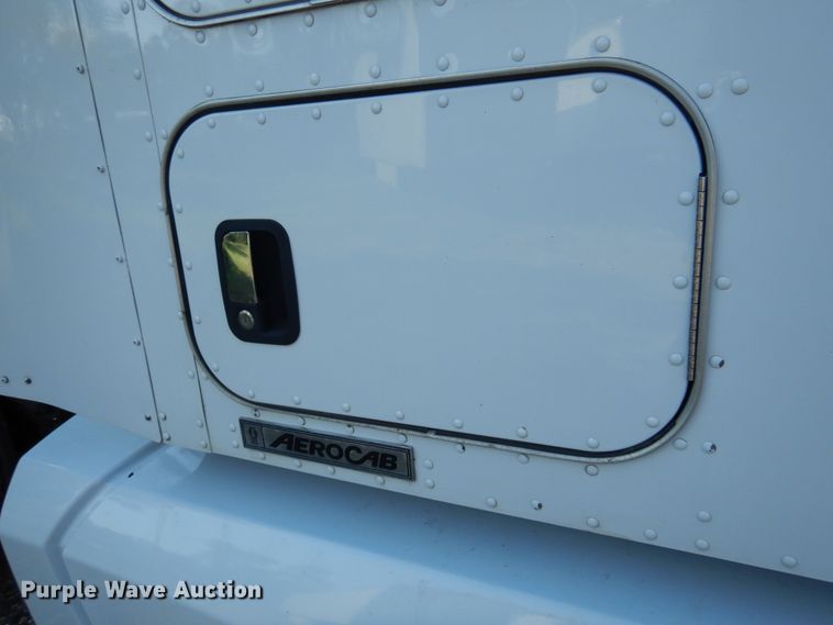 image for item DM5080 2012 Kenworth T660  semi truck