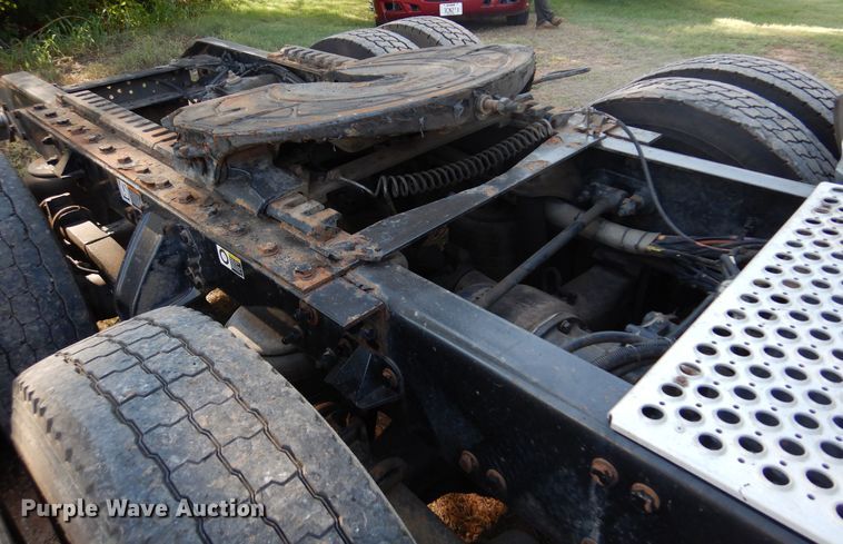 image for item DM5080 2012 Kenworth T660  semi truck