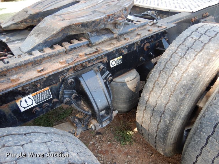 image for item DM5080 2012 Kenworth T660  semi truck