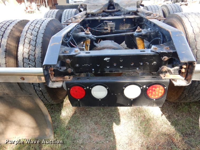 image for item DM5080 2012 Kenworth T660  semi truck