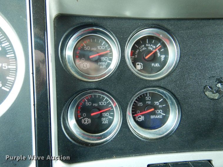 image for item DM5080 2012 Kenworth T660  semi truck