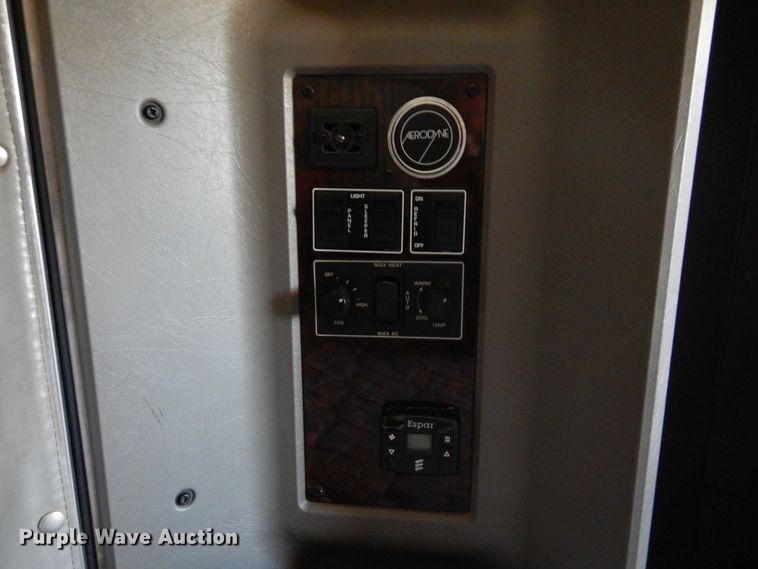 image for item DM5080 2012 Kenworth T660  semi truck