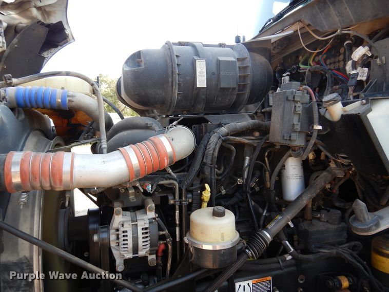 image for item DM5080 2012 Kenworth T660  semi truck