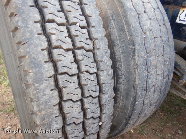 image for item DM5080 2012 Kenworth T660  semi truck