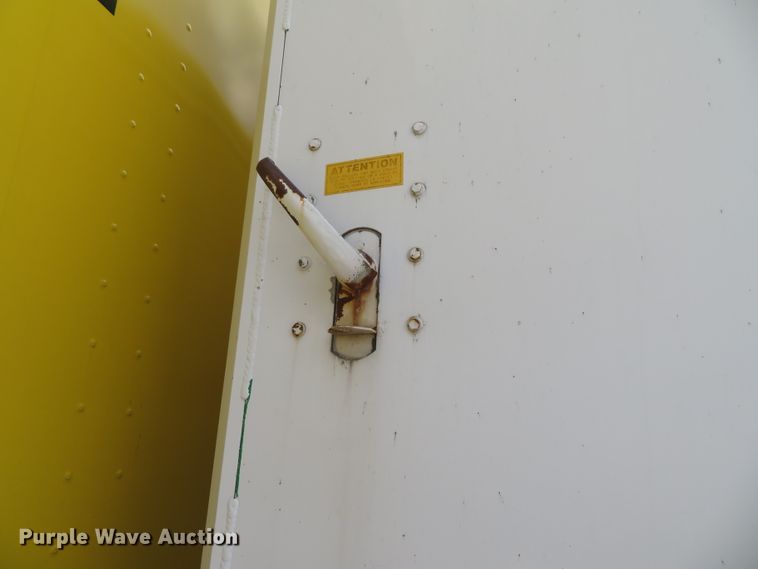 image for item DN5938 1994 Mickey AT/A  delivery trailer