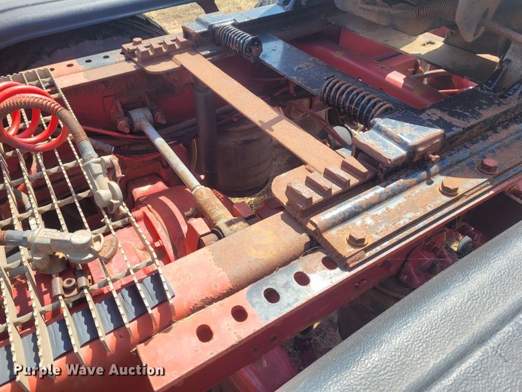 image for item FC9039 2004 Mack CX613 Vision  semi truck