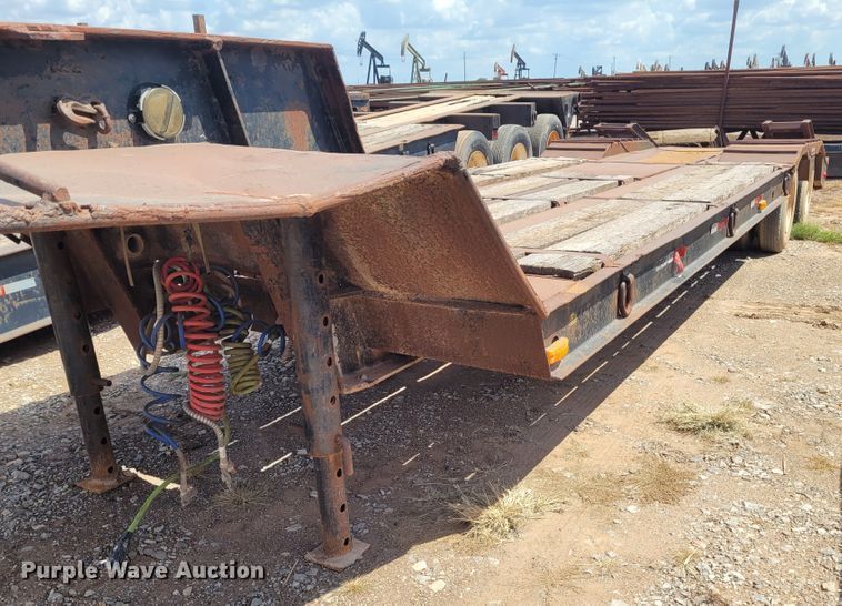 image for item FC9040 1975 Hyster  equipment trailer