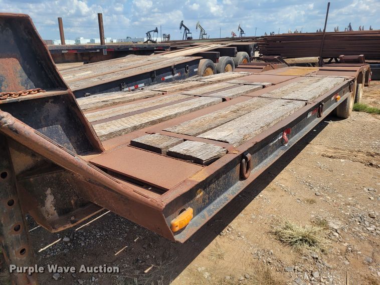 image for item FC9040 1975 Hyster  equipment trailer