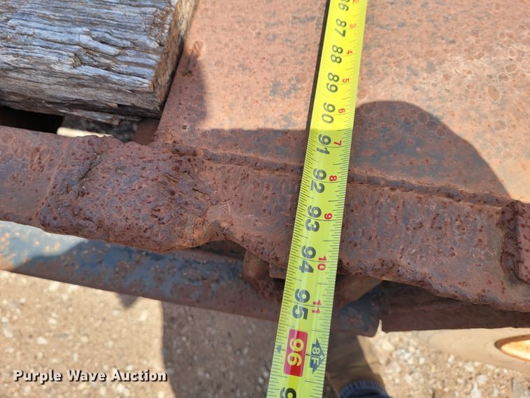 image for item FC9040 1975 Hyster  equipment trailer