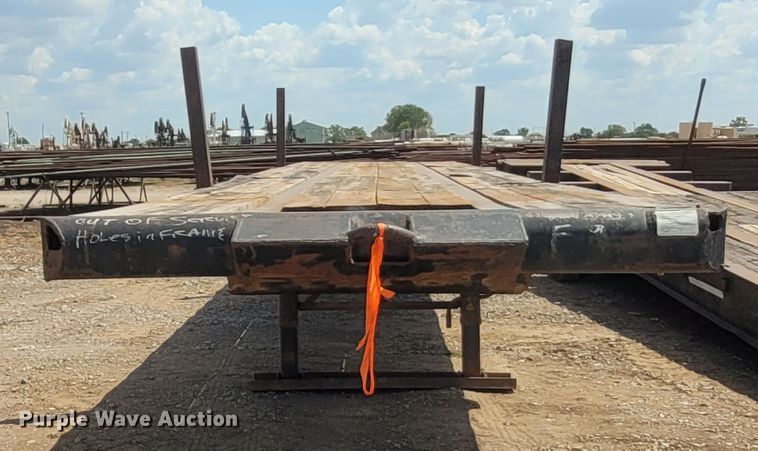 image for item FC9047 1977 Hobbs  flatbed trailer