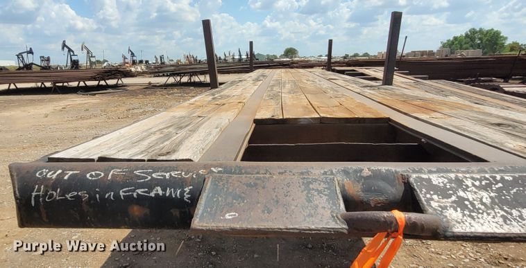 image for item FC9047 1977 Hobbs  flatbed trailer