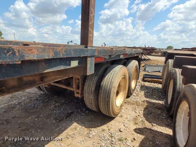 image for item FC9047 1977 Hobbs  flatbed trailer