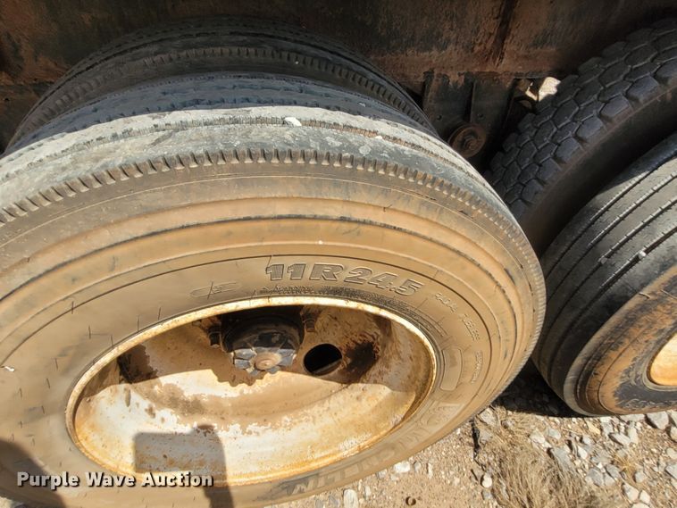 image for item FC9047 1977 Hobbs  flatbed trailer