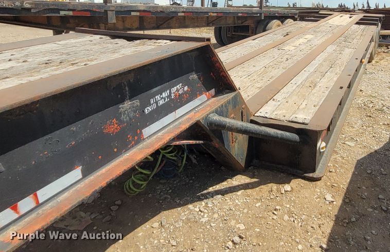 image for item FC9048 1982 Hobbs  oilfield trailer