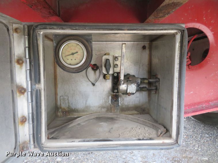 image for item FP9326 2004 Doonan 482DB14M  drop deck equipment trailer