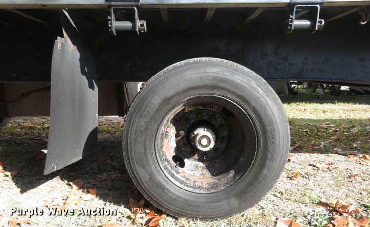 image for item FP9406 2004 Utility Trailer FS2CHA  flatbed trailer