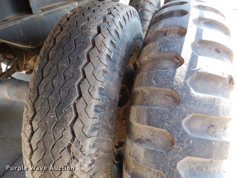 image for item FR9590 1975 KFMS  flatbed trailer